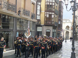 598646_10200396570812382_580318886_n