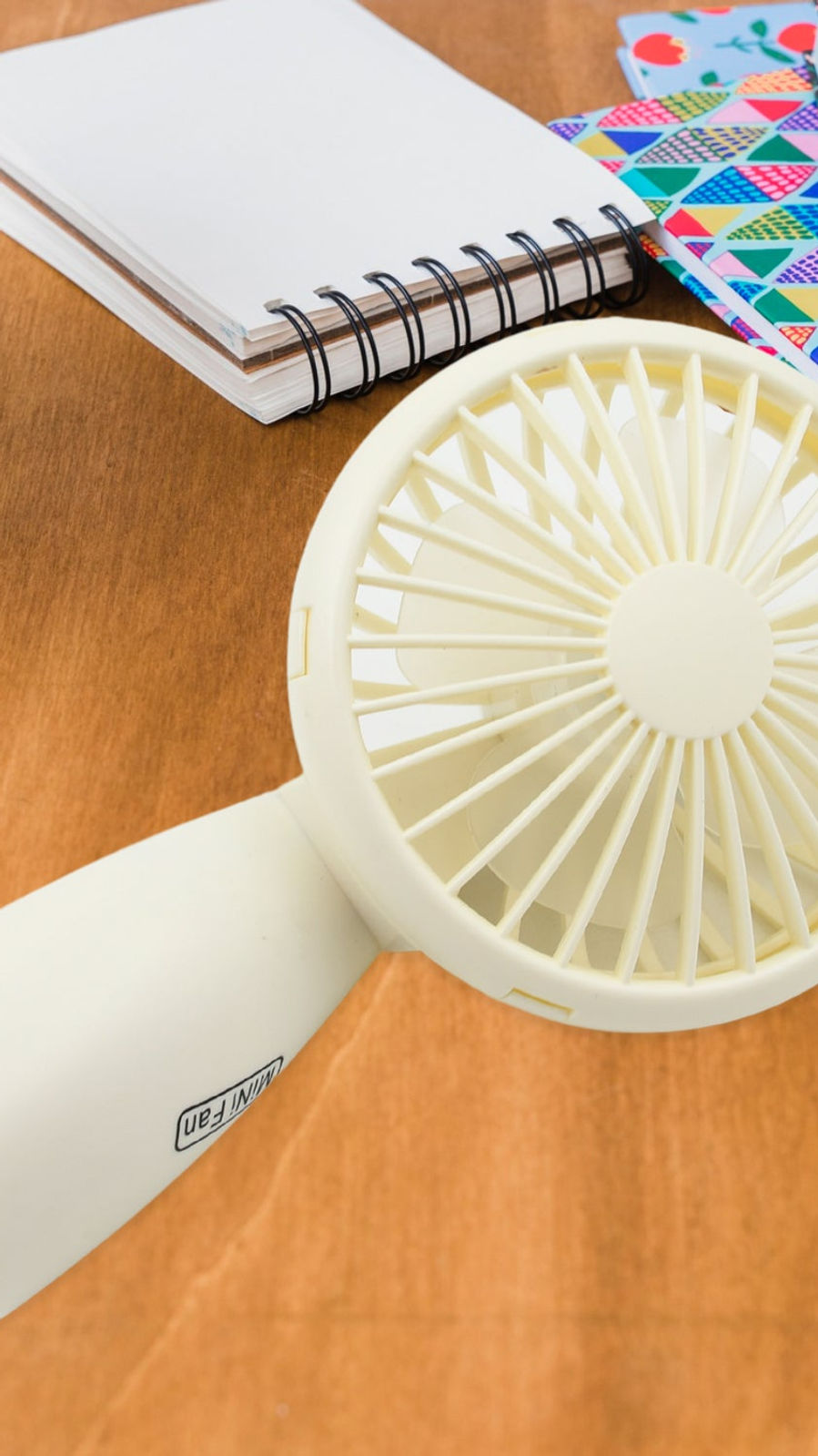 Mini Handheld Fan, Portable Rechargeable Mini Fan, Portable Easy to Carry