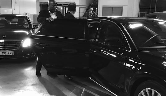 Agence de protection rapprochée - French Bodyguard company - Garde du corps - sécurité privée Cannes - société de protection - Crypto - Davos - Suisse - Chauffeur privée - PHE PROTECT SECURITY