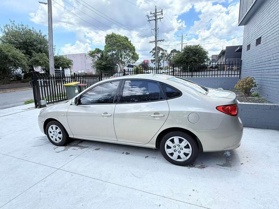 Thumbnail: 2011 Hyundai Elantra