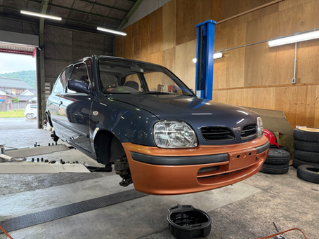 販売車両のメンテ。
