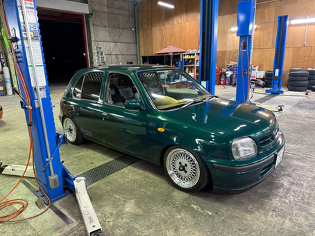 Pくん車高調入れる。