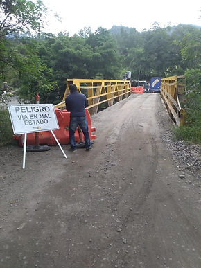 Avanza el puente sobre el río Súnuba