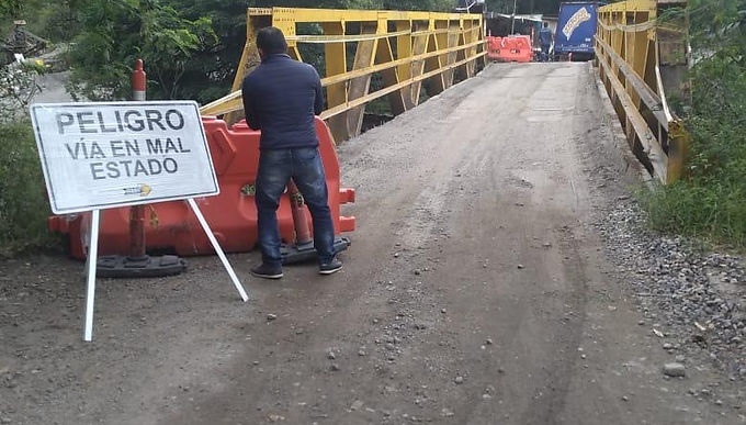 Avanza el puente sobre el río Súnuba