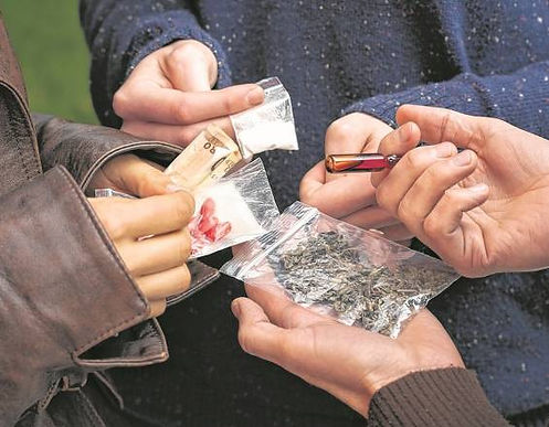 Al investigar un homicidio encontraron expendio de sustancias psicoactivas