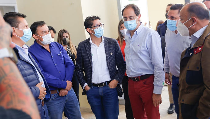 El gobernador solicitó apoyo a los productores, industriales, comerciantes y del sector del turismo