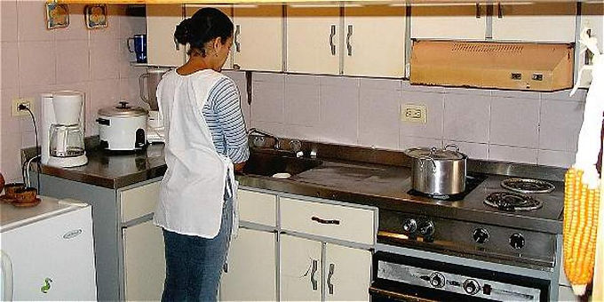 Formulan beneficios para los trabajadores (as) domésticos