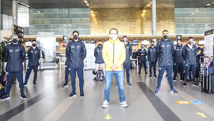 111 deportistas viajaron en el ‘Vuelo del Orgullo Colombiano’