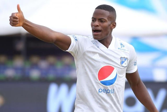 Estalló en llanto Andrés Román