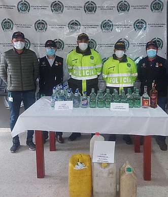 58 botellas de licor fueron incautadas en Aquitania