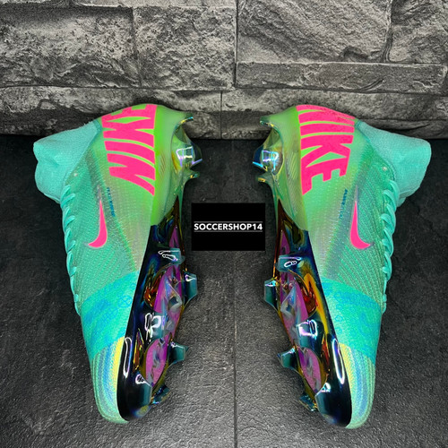Cosmic Speed Mercurial Superfly Limited Edition Nike Air Zoom
