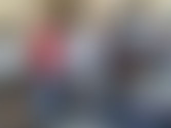 В гимназии была организована праздничная линейка, посвященная Дню учителя.