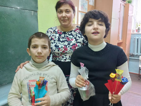 В рамках аттестации вспомогательный педагог Комур Анна Федоровна,  провела мастер-класс .