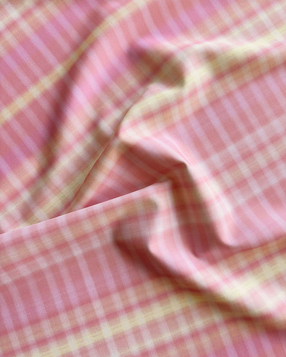 Miniature : tissu lycra chennai dawn imprimé pastel rose crème et jaune - vue du motif plissé
