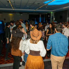 Hotels-Models14015 2_edit_new 2.jpg