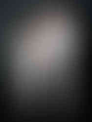 Portrait de famille réalisé au Studio Colombe Photographie à Gentilly, en région parisienne. Photo lumineuse et naturelle mettant en valeur parents et enfants lors d’une séance photo professionnelle. Notre studio propose des shootings famille, couple et portraits en Île-de-France, avec un accompagnement personnalisé pour créer des images authentiques et chaleureuses. Idéal pour illustrer une séance photo familiale en studio à Gentilly ou partout en région parisienne.