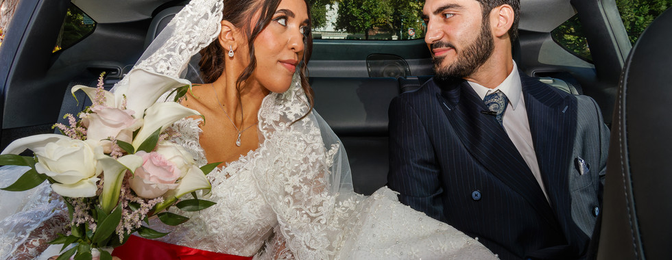 Premier regard des mariés avant la cérémonie civile.