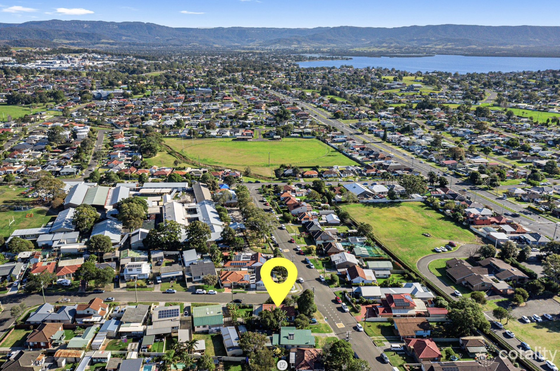 35 WILLIAM AVE, Warilla, Warilla - Image 1