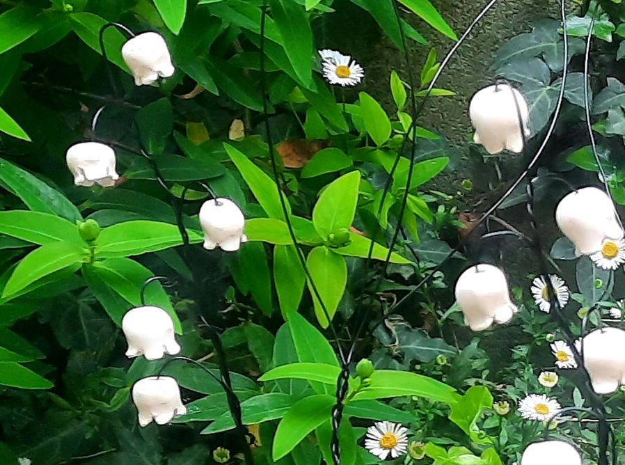 Miniatura: lirio de los valles