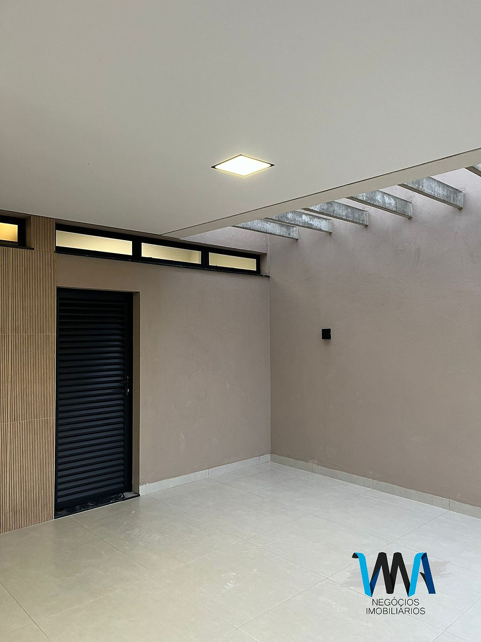 Miniatura: Casa Condomínio Fechado, 3 suítes, Escritório, Área Gourmet Completa, Piscina.