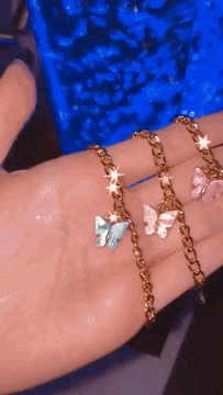 69B14BA7-157D-4C6B-95BE-E5166ADDD5EF.gif