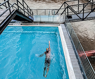 Eisschwimmen_Josef_Köberl_edited.jpg