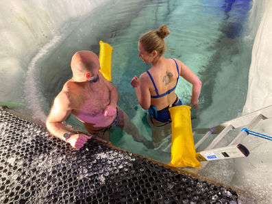 Ice swimmer getting trainend by ice swim instructor Josef Köberl 