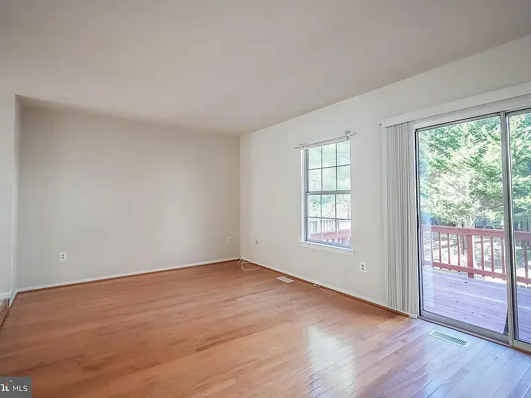 c9a6e02a7983e3aef3d4d8b19c870c35-cc_ft_768