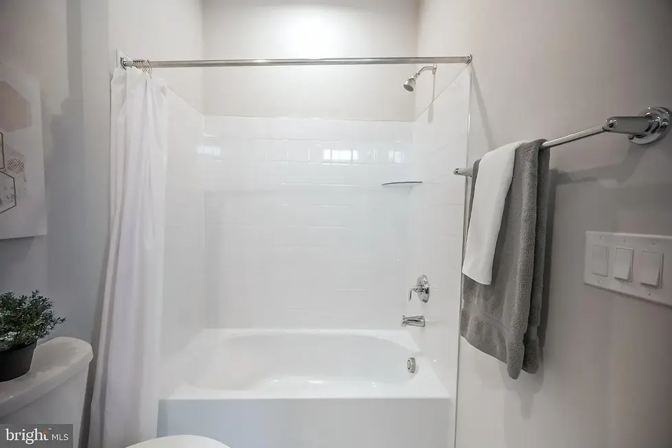 13be3c8a8cb8891a96e66057d66b4908-uncropped_scaled_within_1536_1152