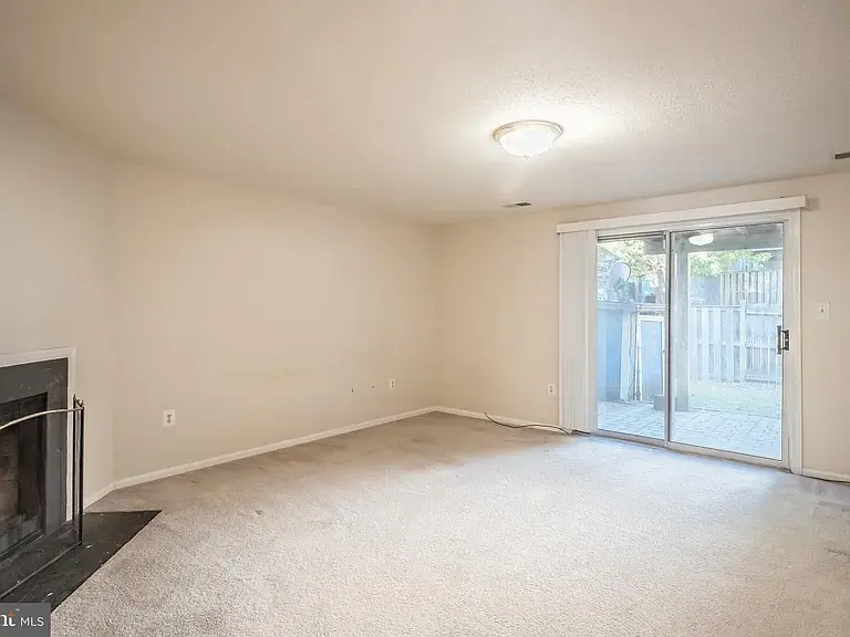 b0dd87564b79447c058890a67918d5e2-cc_ft_768