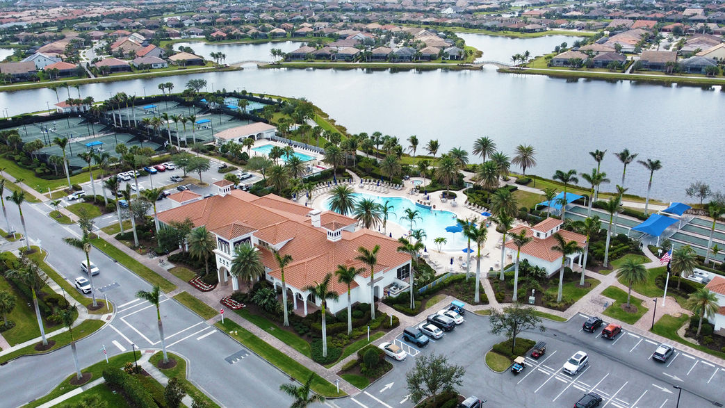 IslandWalk's clubhouse and amenity center