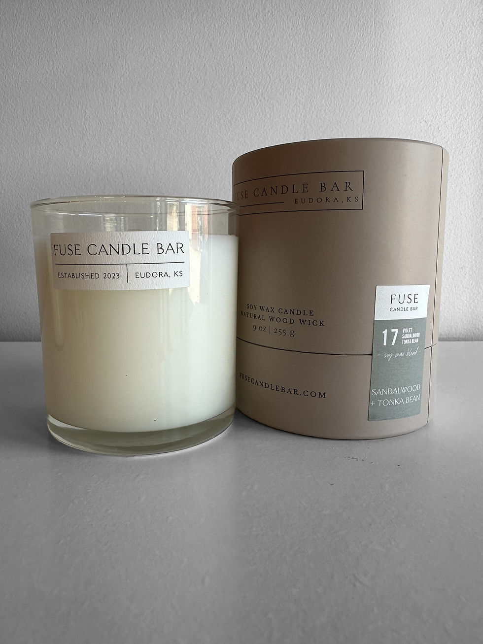 No. 17 Sandalwood + Tonka Bean