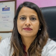 Dr Pallavi Rathi_edited.jpg