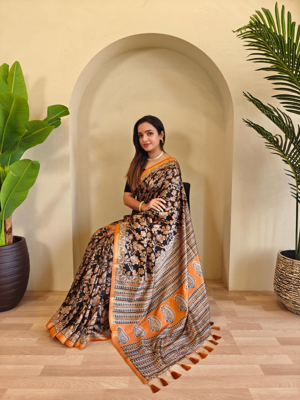 Thumbnail: Dola Viscose sarees