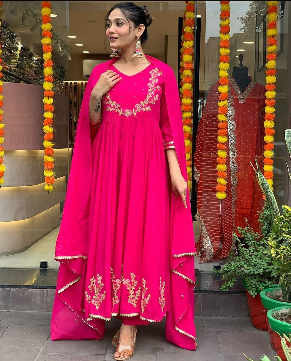 Thumbnail: Kurti & Dupatta