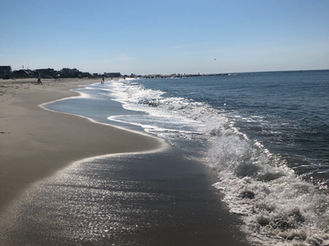 THE BEST PLACE TO WEAR A HAIR MASK THIS SUMMER