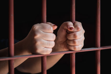 Pelea por un cargador habría desencadenado que una mujer mate a su esposo