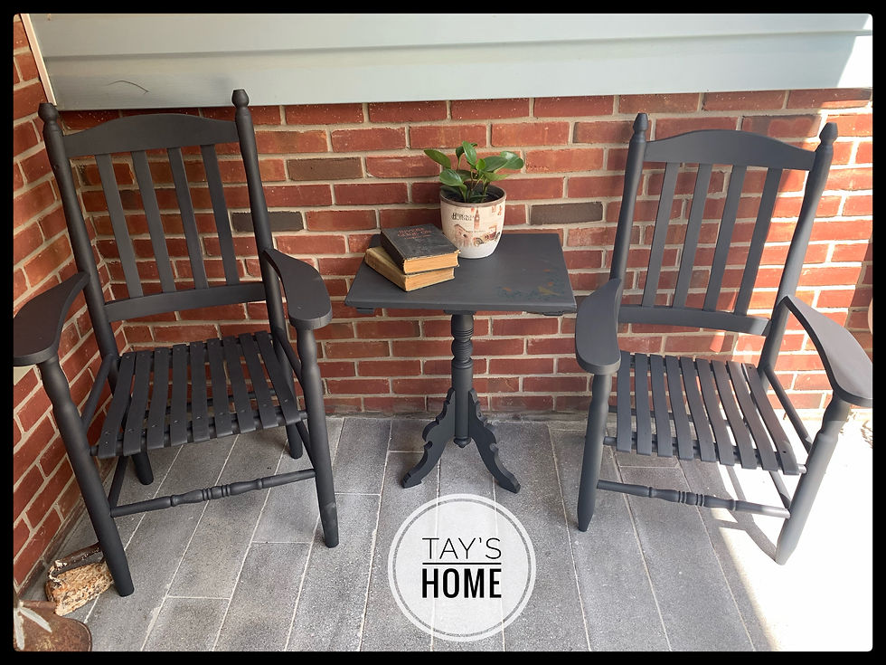 Thumbnail: Outdoor Table/Chairs