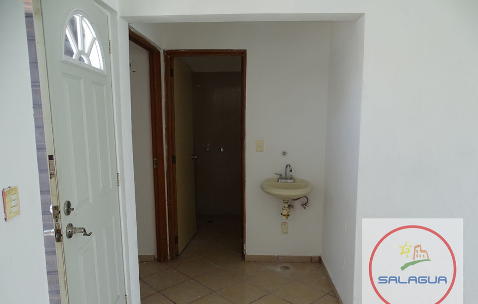 Casa en Venta Manzanillo, Colima - Residencial Gaviotas - Valle de las Garzas - Infonavit - Casas renta - Inmobiliaria - Bienes Raíces - Terrenos - Departamentos - Casas - Manzanillo Real Estate - Realtors - AMPI - Airbnb - Administración Propiedades - Edificios