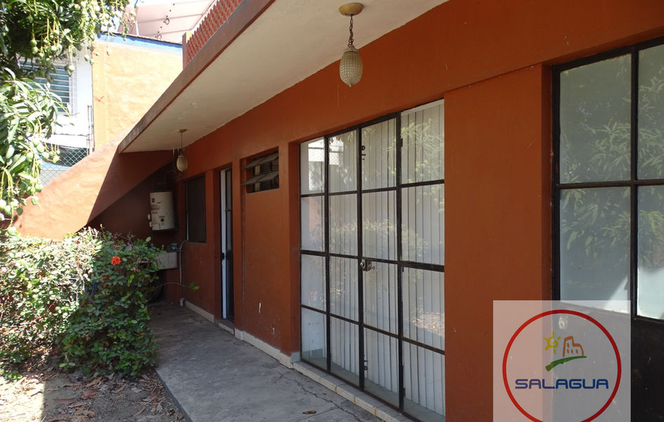 Casas en Venta Manzanillo, Colima - Las Brisas - Colonia Morelos - Real Estate - Bienes Raíces - Manzanillo Realtors - departamentos - terrenos - playa - oficinas - bodegas - ranchos - naves industriales - compra - venta - renta - arrendamiento - administración de propiedades - airbnb - rentals - vacaciones - AMPI - NAR - broker - agentes inmobiliarios - Infonavit - salagua