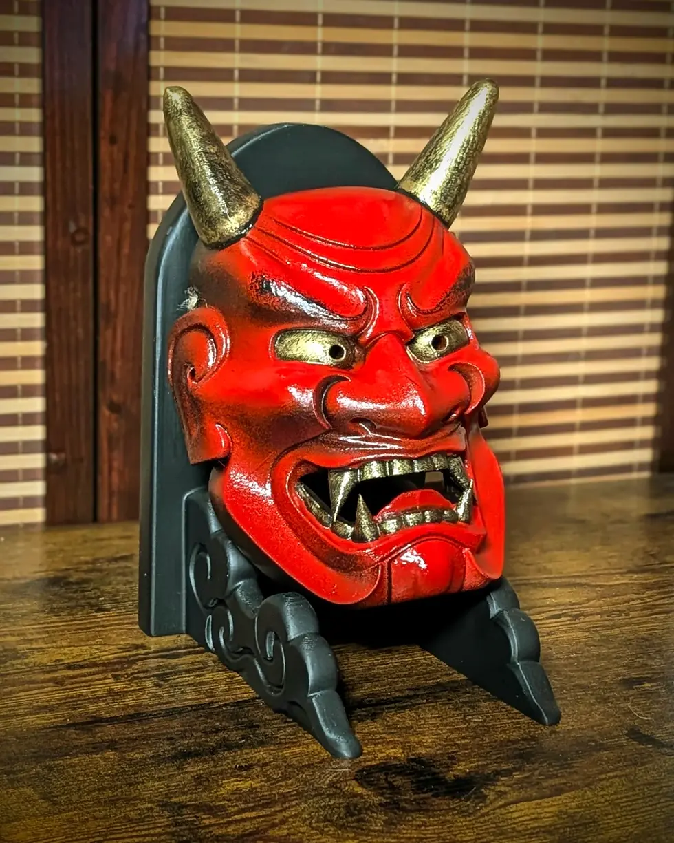 Miniature : Masque Oni Ondeko rouge de profil, folklore japonais, Dai Yokai