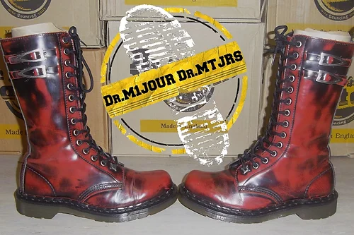dr martens 14 trous