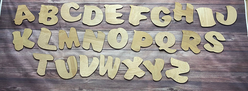Alphabet letters for wreaths or signs.