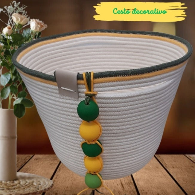 Cesto decorativo verde e amarelo