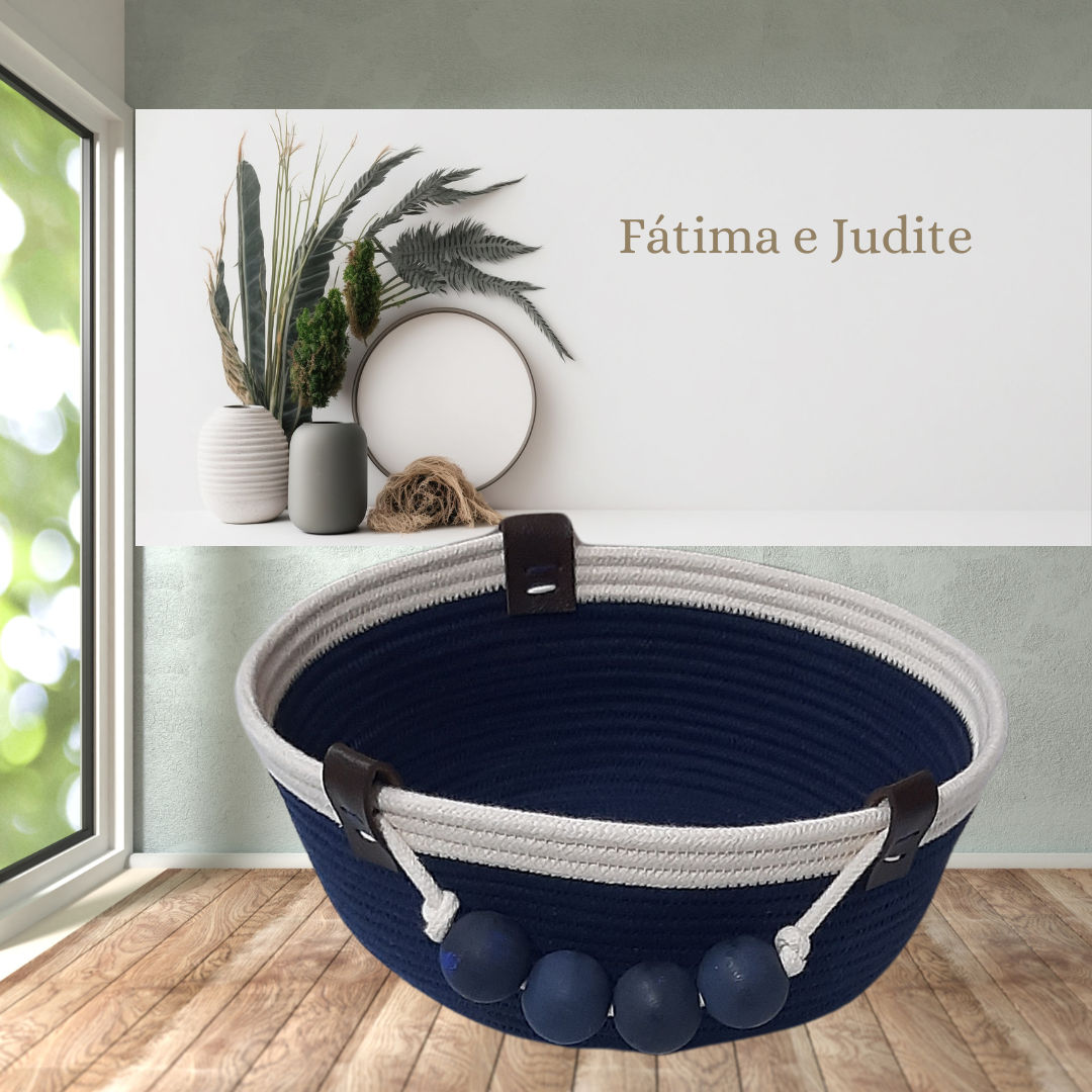 Cesto azul decorativo