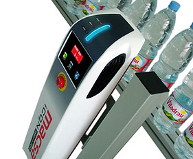 Robustly built with models for flat, wrap and two-sided labelling.