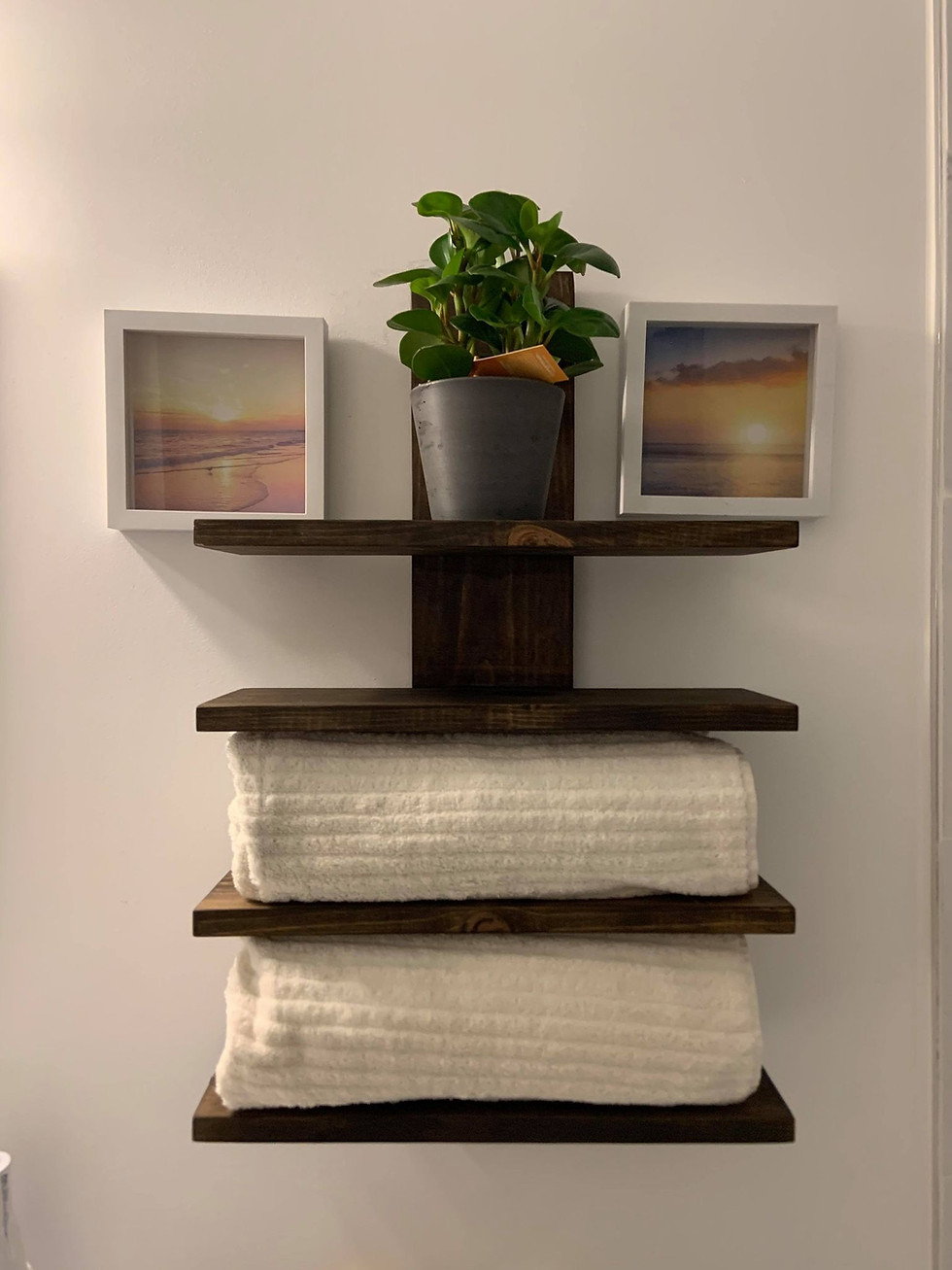 Thumbnail: Floating Shelf (Large)