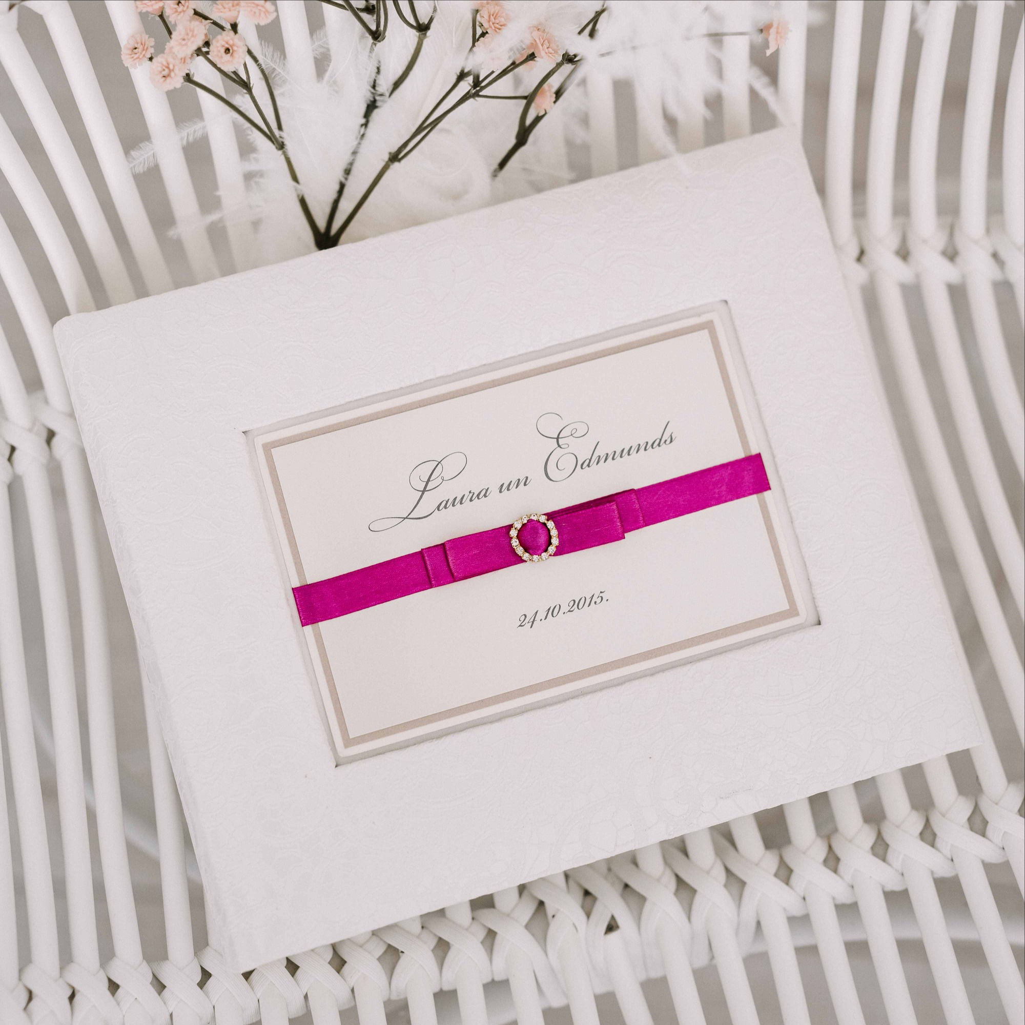 small photo album with diamond decor, 20x24 cm, up to 100 photos