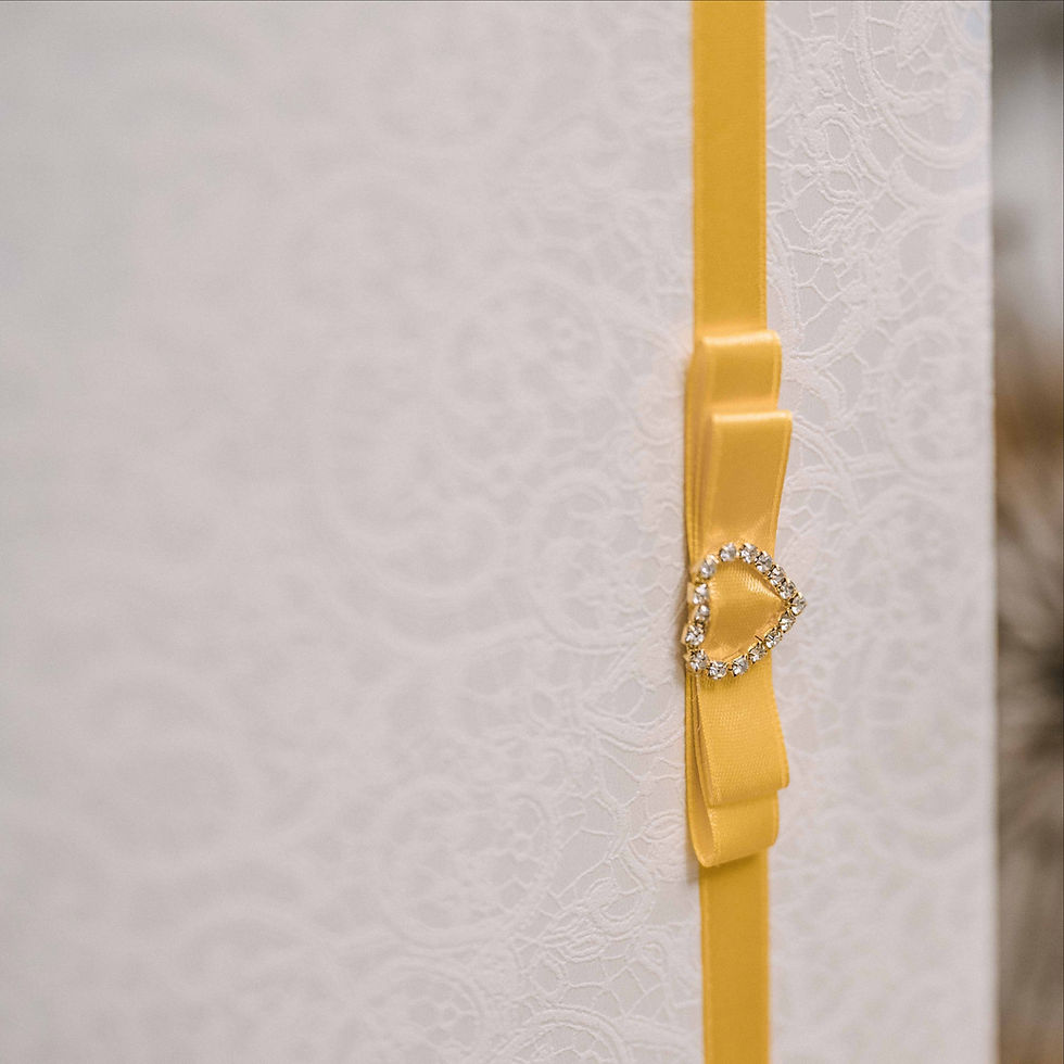 Sīktēls: large photo album with diamond decor on ribbon, 35x35 cm, up to 720 photos