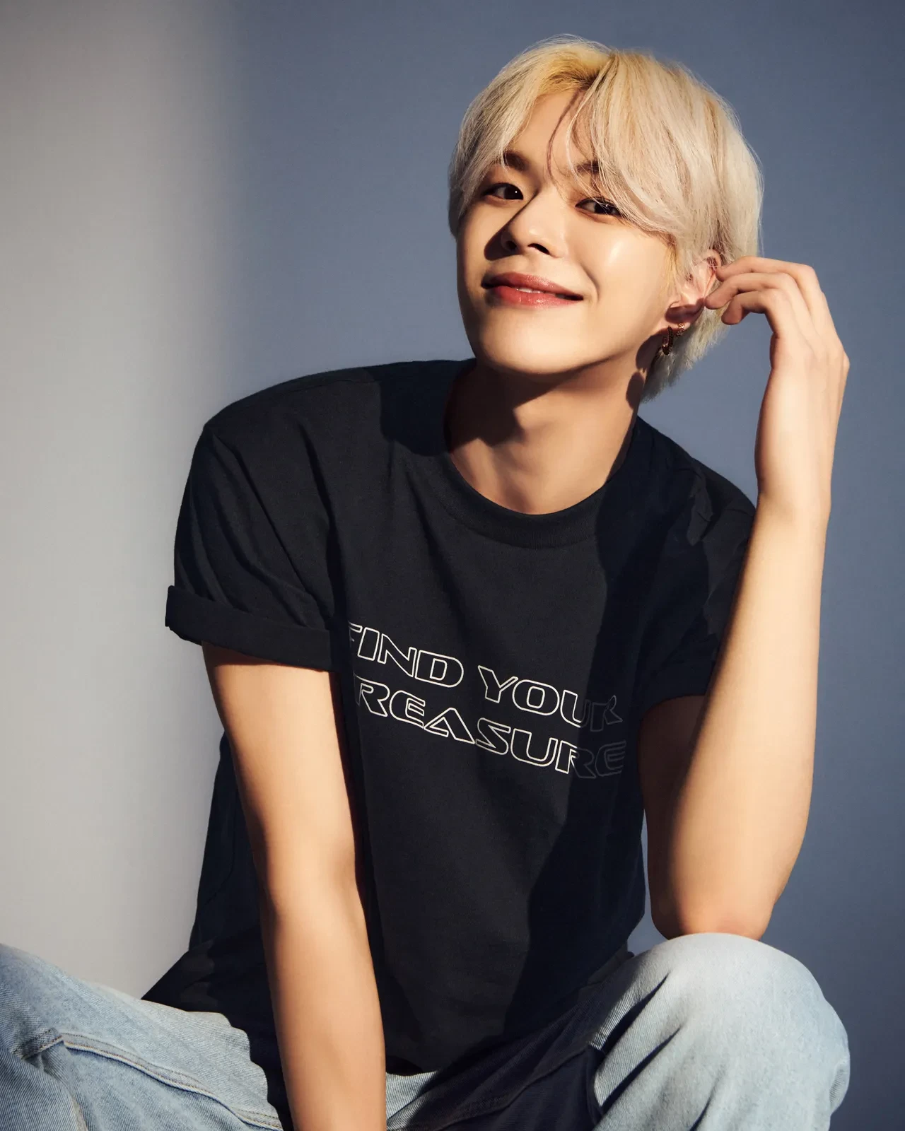 コラボTシャツユン・ジェヒョク、ドヨン着用